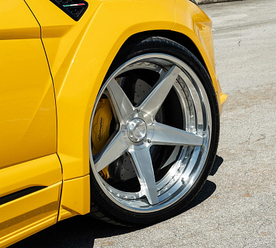Фото дисков Anrky RS5.3 на Lamborghini Urus