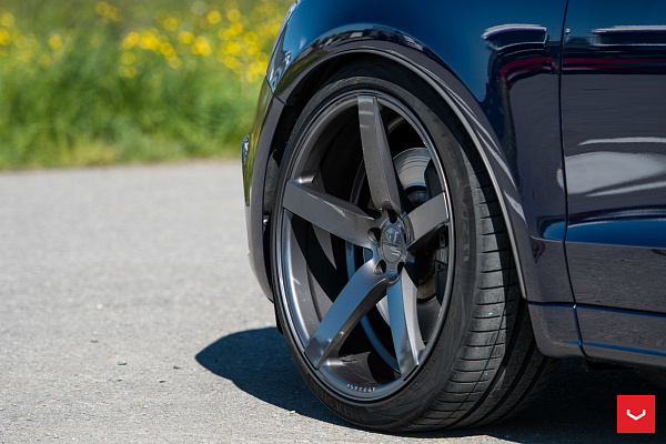 Фото дисков Vossen CV3 Глянцевый графит на Audi Q5 (8R)