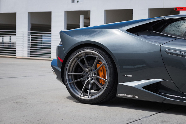 Фото дисков Anrky AN34 Глянцевый тонированный лак на Lamborghini Huracan
