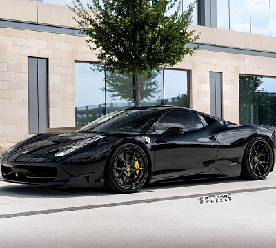 Фото дисков Strasse Wheels SM5R Deep Concave FS на Ferrari 458