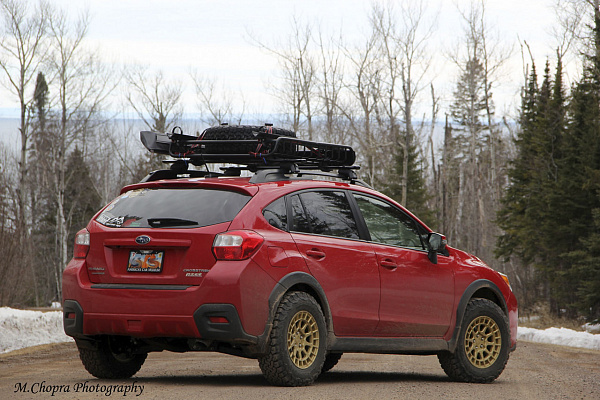 Фото дисков Black Rhino BOXER Сатиновое золото на Subaru XV GP