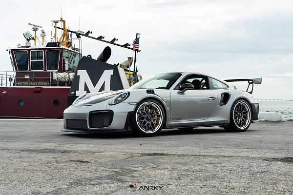 Фото дисков Anrky RS1 Черный глянец на Porsche 911 VII