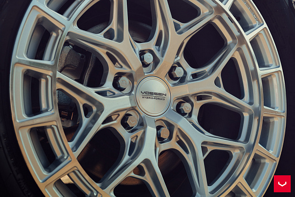 Фото дисков Vossen HFX-1 (6-Lug) Серебро на Toyota Land Cruiser Prado 250