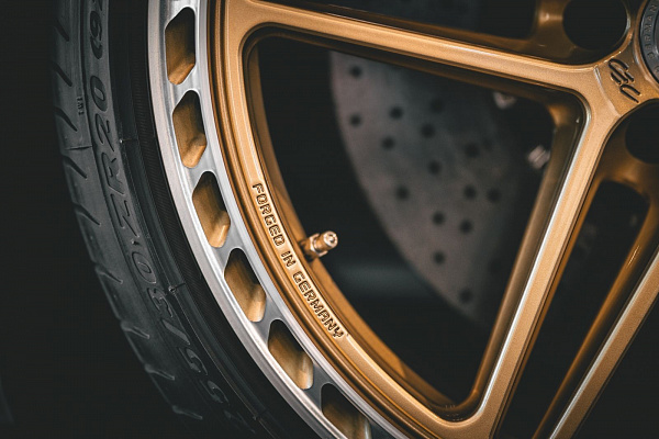 McClaren 720s