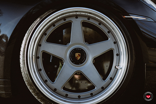 Фото дисков Vossen GEN-01 (3-Piece) Сатиновый тонированный лак на Porsche 911 VIII