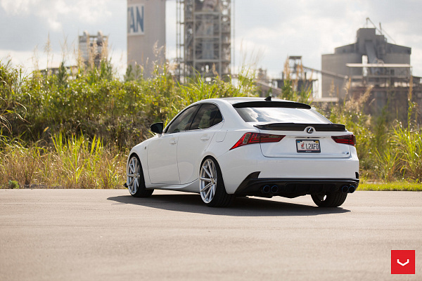 Фото дисков Vossen VFS-10 Серебро на Lexus IS II