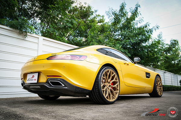 Фото дисков Vossen S17-01 Сатиновое золото на Mercedes-Benz AMG GT I