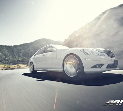 Фото дисков MRR HR3 на Mercedes-Benz S-Class (W221)