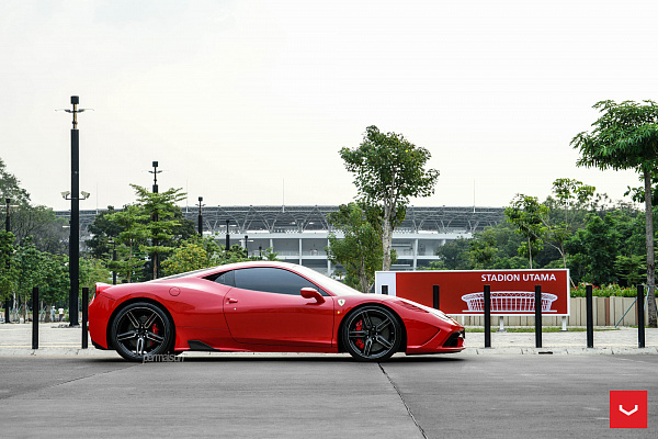 Фото дисков Vossen HF-1 Алмазная проточка на Ferrari 458