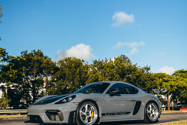 Фото дисков HRE 522 Глянцевый лак на Porsche Cayman III