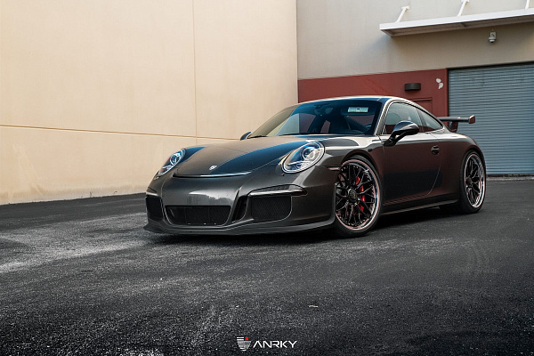 Фото дисков Anrky RS1 Черный глянец на Porsche 911 VII