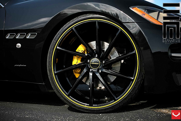 Фото дисков Vossen CVT Черный глянец на Maserati GranTurismo I