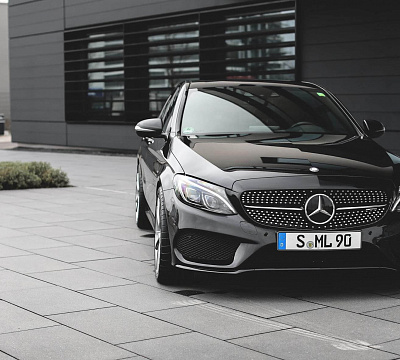Фото дисков HRE FF04 на Mercedes-Benz C-Class (W205)