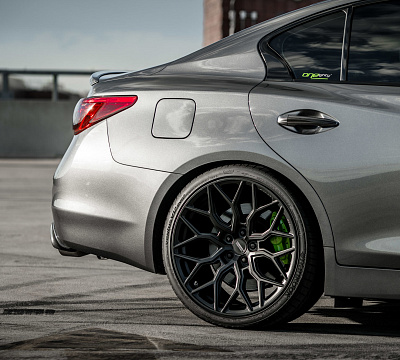 Фото дисков Vossen HF-2 на Infiniti Q50