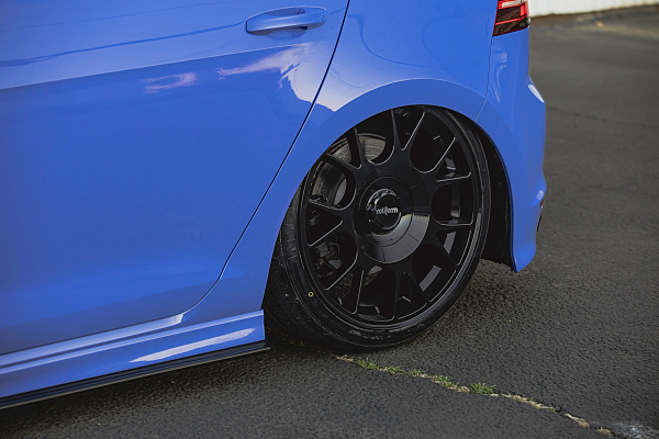 2017 Volkswagen Golf R