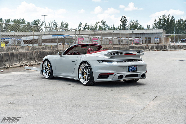 Фото дисков 1886 Wheels G010 Полированный лак на Porsche 911 VIII