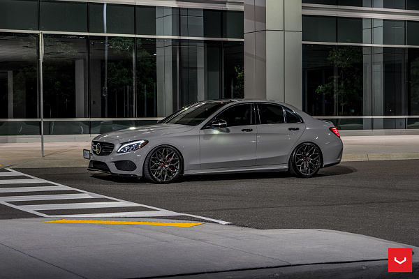 Фото дисков Vossen HF-2 Сатиновый графит на Mercedes-Benz C-Class (W205)