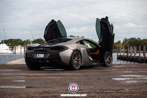 Фото дисков HRE P201 Сатиновый темный лак на McLaren 570S