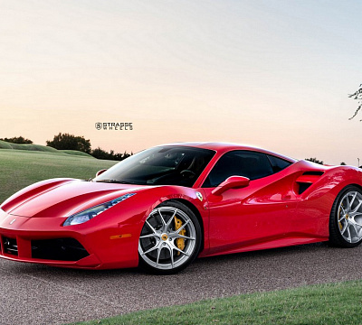 Фото дисков Strasse Wheels SM5R Deep Concave Monoblock на Ferrari 488