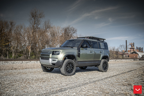 Фото дисков Vossen HF-2 Черный глянец на Land Rover Defender II