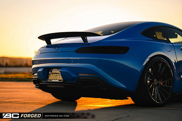 Фото дисков BC Forged HCA215 Глянцевый темный лак на Mercedes-Benz AMG GT I
