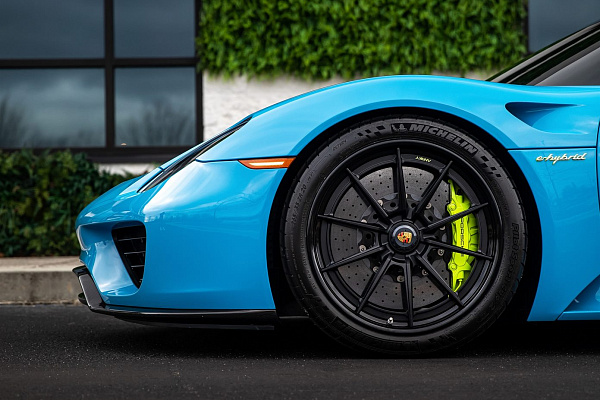 Фото дисков Anrky AN38 Черный сатин на Porsche 918 Spyder