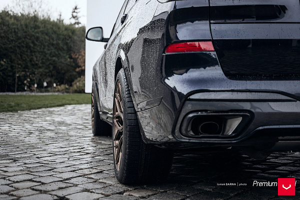 Фото дисков Vossen HF-2 Сатиновая бронза на BMW X7 (G07)