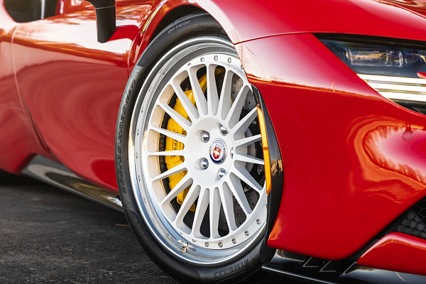 Фото дисков HRE 309 Белый глянец на Ferrari SF90