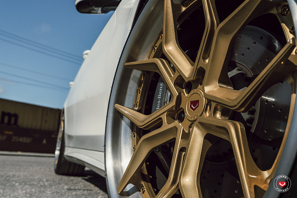 Фото дисков Vossen EVO-3 (3-Piece) Сатиновое золото на Mercedes-Benz S-Class (W222, C217)