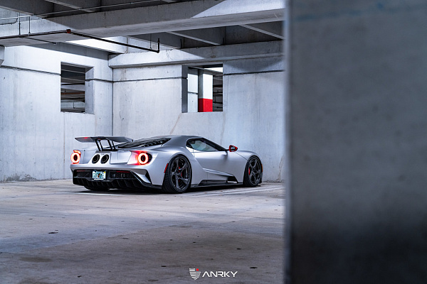 Фото дисков Anrky XR-305 Сатиновый графит на Ford GT II