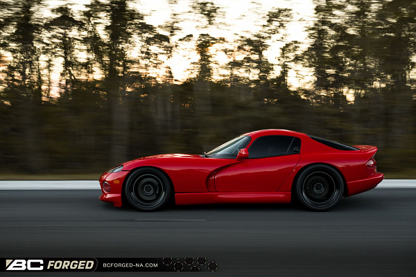 Фото дисков BC Forged LE72 // MLE72 Черный матовый на Dodge Viper