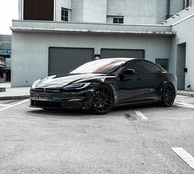 Фото дисков Anrky S1-X1 на Tesla Model S