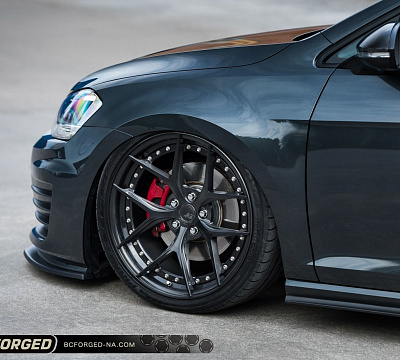Фото дисков BC Forged HCS21 на Volkswagen Golf VII