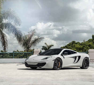 Фото дисков Anrky AN24 на McLaren 12C