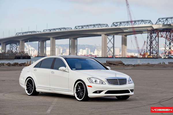 Фото дисков Vossen CV1 Черный сатин на Mercedes-Benz S-Class (W221)