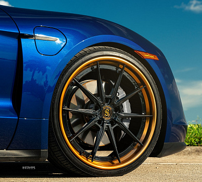 Фото дисков Strasse Wheels SV10 Deep Concave FS на Porsche Taycan I
