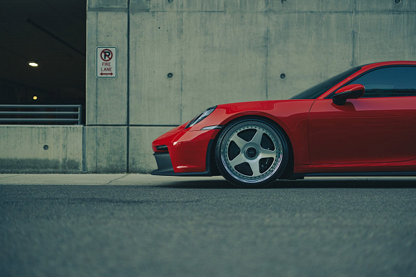 Фото дисков Brixton Forged TR04 Глянцевый лак на Porsche 911 VIII
