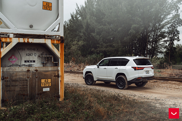 Фото дисков Vossen HFX-1 (6-Lug) Черный глянец на Lexus LX IV