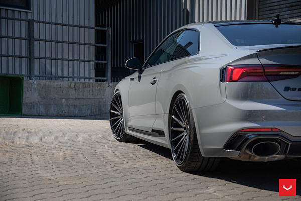 Фото дисков Vossen VFS-2 Глянцевый темный лак на Audi A/S/RS 5 (F5)