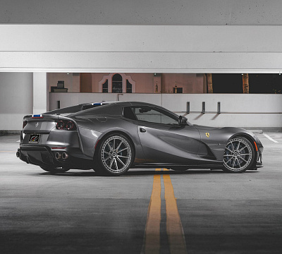 Фото дисков CEC C111 на Ferrari 812