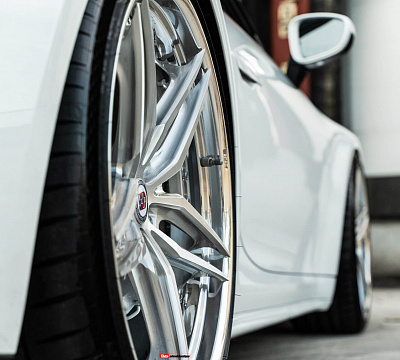 Фото дисков HRE S107SC на Porsche 911 VIII