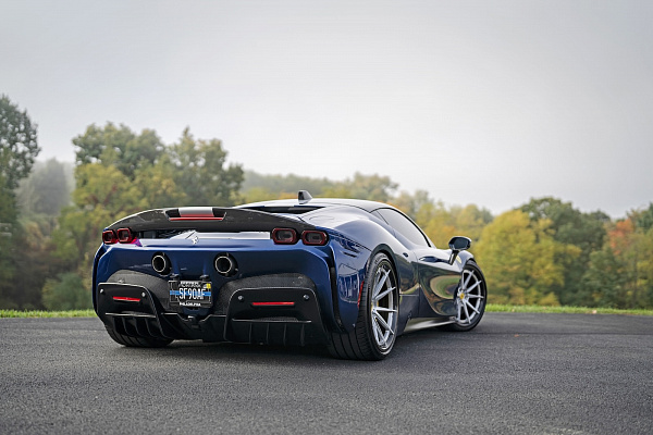 Фото дисков Strasse Wheels SV10 Track Сатиновый лак на Ferrari SF90