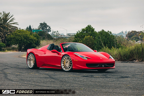 Фото дисков BC Forged HCA215 Глянцевая шампань на Ferrari 458