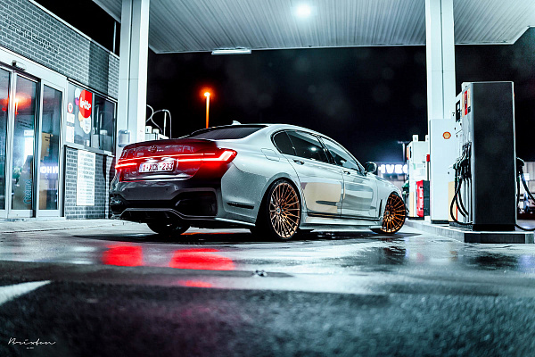 Фото дисков Brixton Forged HS1 Сатиновая медь на BMW 7 (G11/G12)