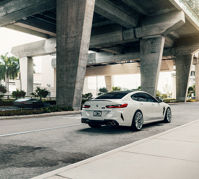 Фото дисков Vossen S21-02 на BMW 8/M8