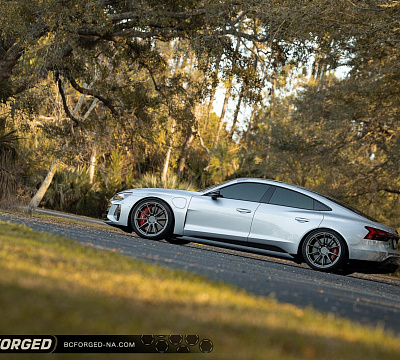 Фото дисков BC Forged RZ10 на Audi E-tron GT