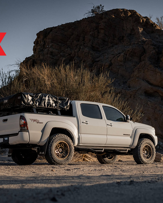 Фото дисков FT1 Сатиновое темное золото на Toyota Tacoma III