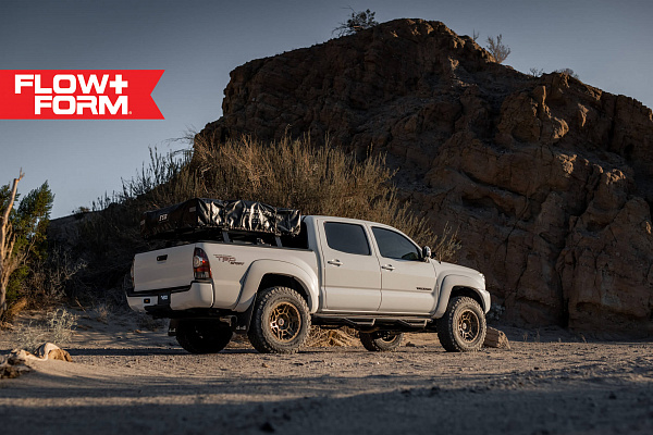 Фото дисков HRE FT1 Сатиновое темное золото на Toyota Tacoma III
