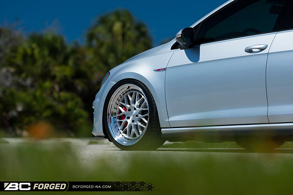 Фото дисков BC Forged LE81 // MLE81 Глянцевый лак на Volkswagen Golf VII