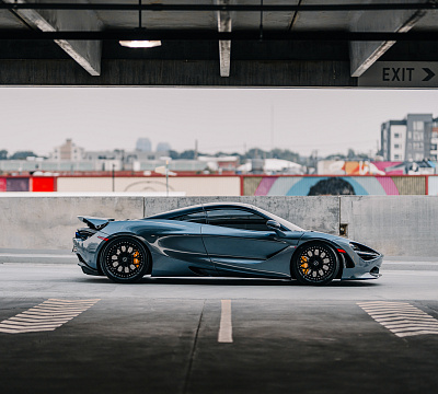 Фото дисков Brixton Forged CM6-R на McLaren 720S